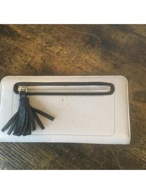 Kate Spade New York Chester Street Neda Wallet – Pebbled Leather – Beigey Pink –